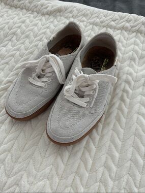 Vans Gray Low-Top Sneakers with Gum Sole